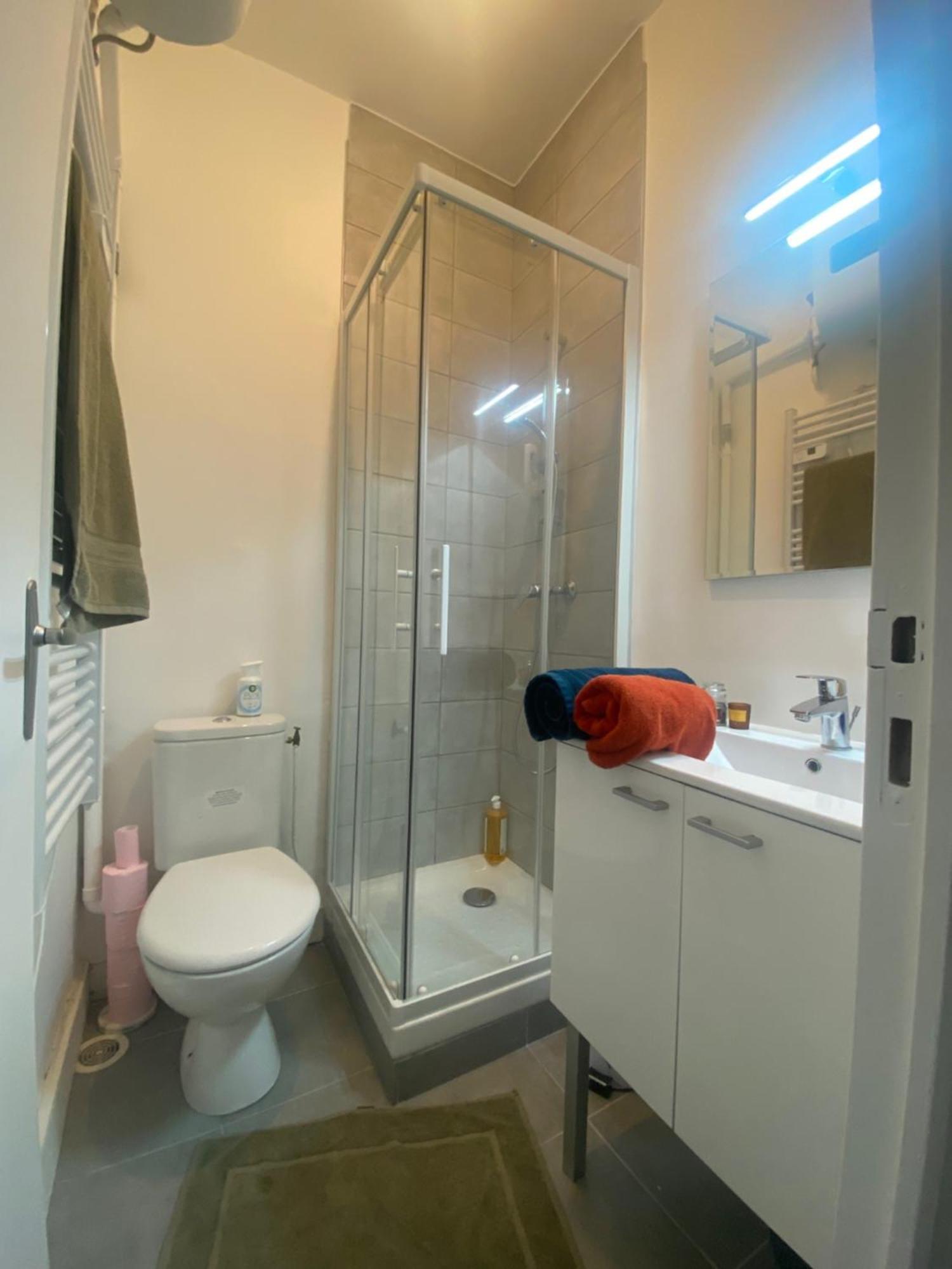Appartement Pres Paris & *