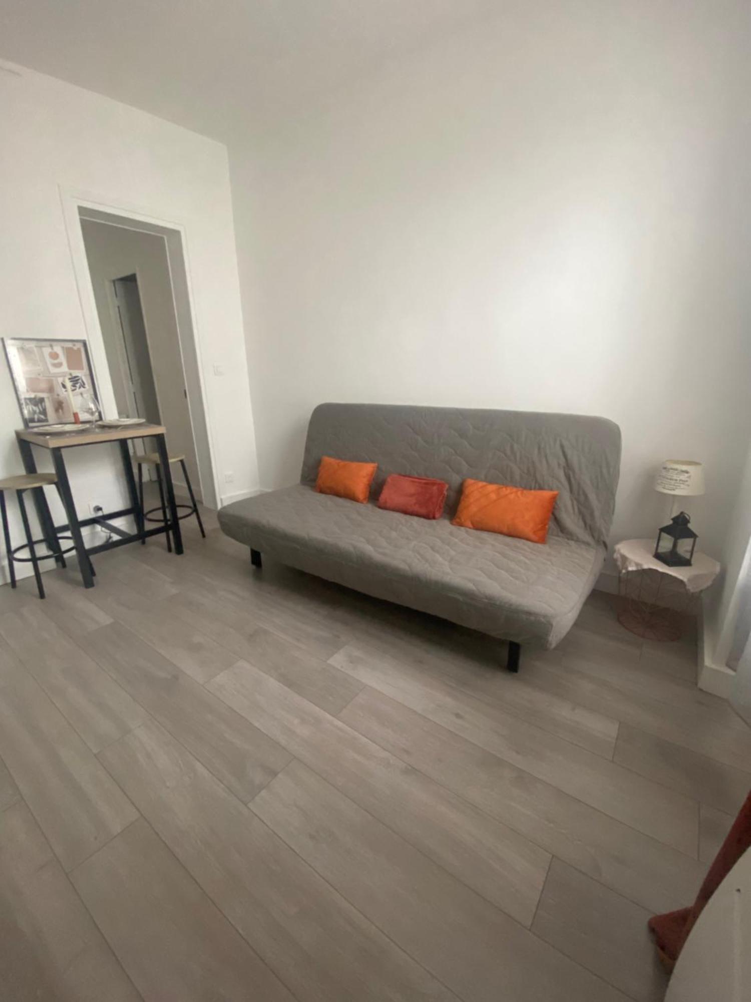 Appartement Pres Paris & *